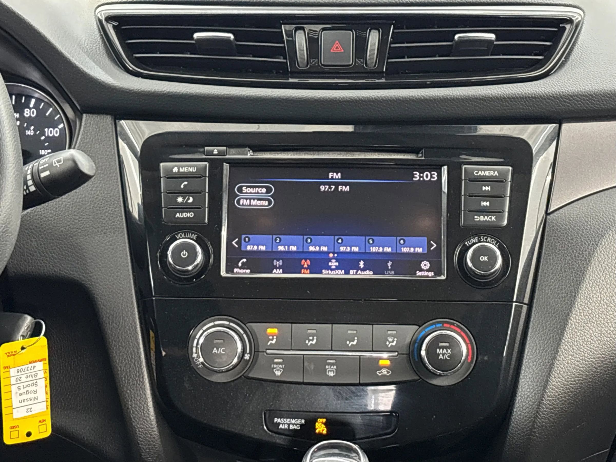 Used 2022 Nissan Rogue Sport S image 19