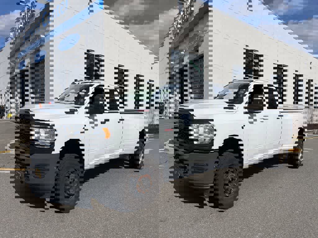 Used 2023 RAM 3500 Tradesman image 8