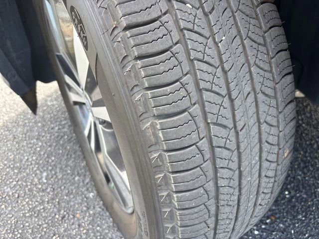 Used 2023 Nissan Murano SV video 3