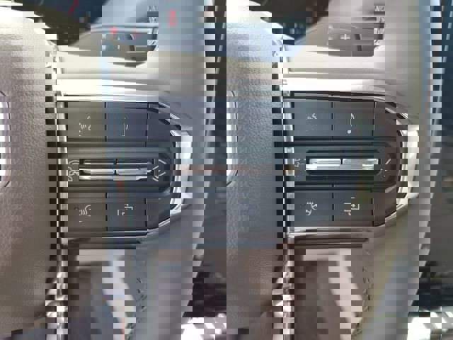 New 2026 GMC Yukon XL Denali w/ Denali Reserve Package image 13