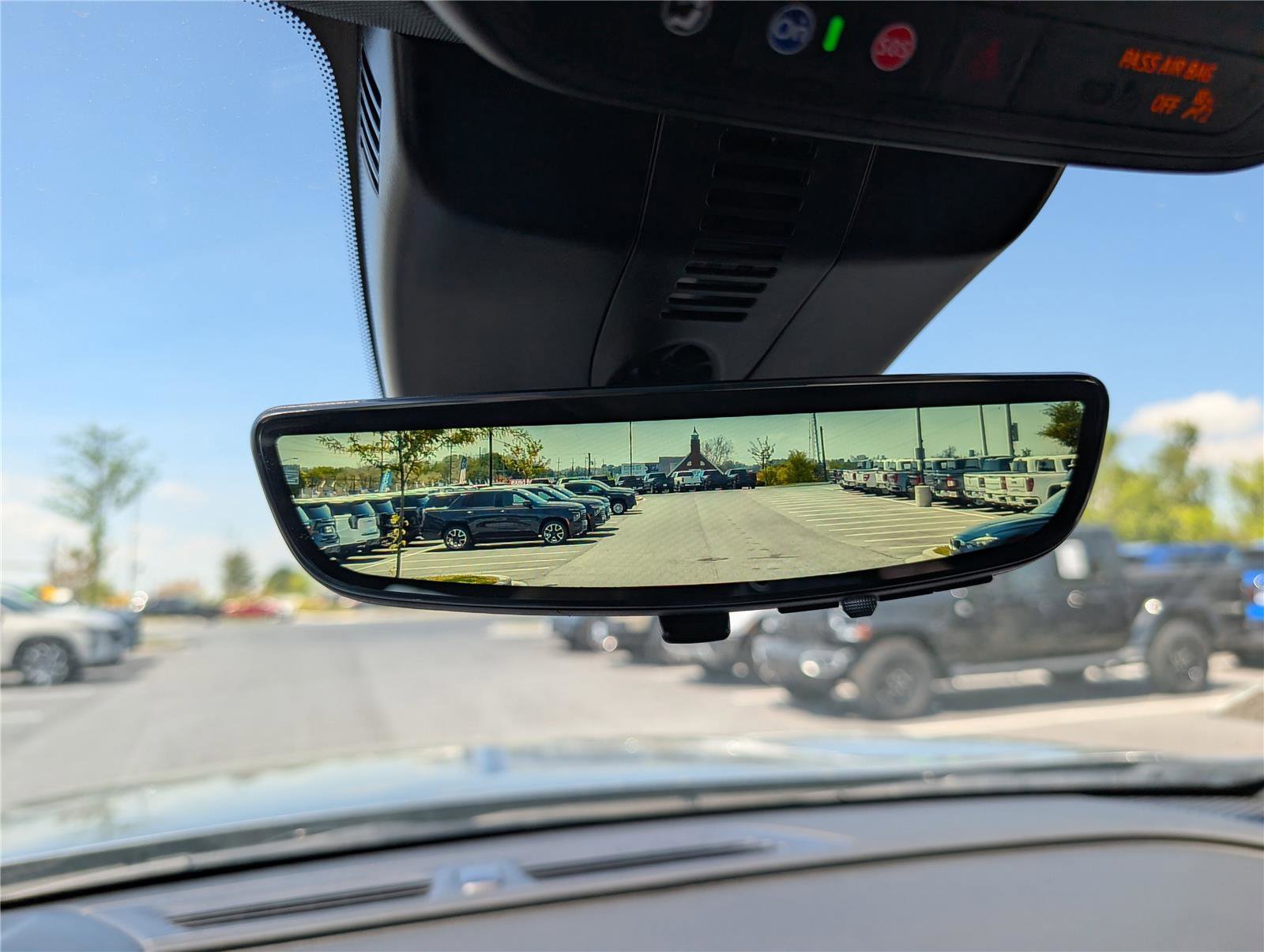 New 2026 Chevrolet Traverse Z71 w/ Driver Confidence Package AWD/4WD image 26