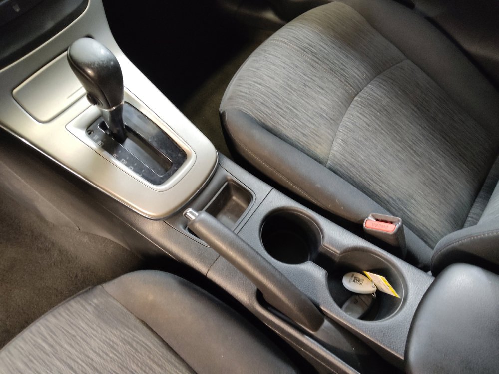 Used 2015 Nissan Sentra SV FWD image 26