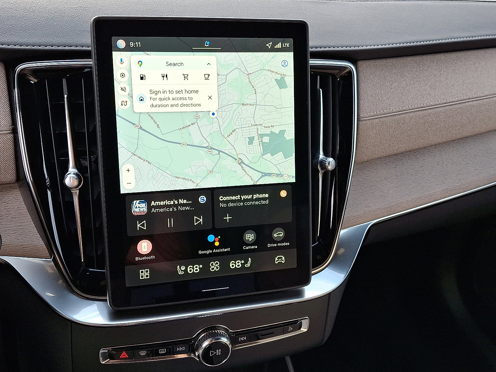 New 2026 Volvo XC90 B6 Plus w/ Protection Package Premier image 12