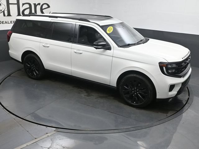 Used 2025 Ford Expedition Max Platinum w/ Stealth Appearance Package AWD/4WD image 40
