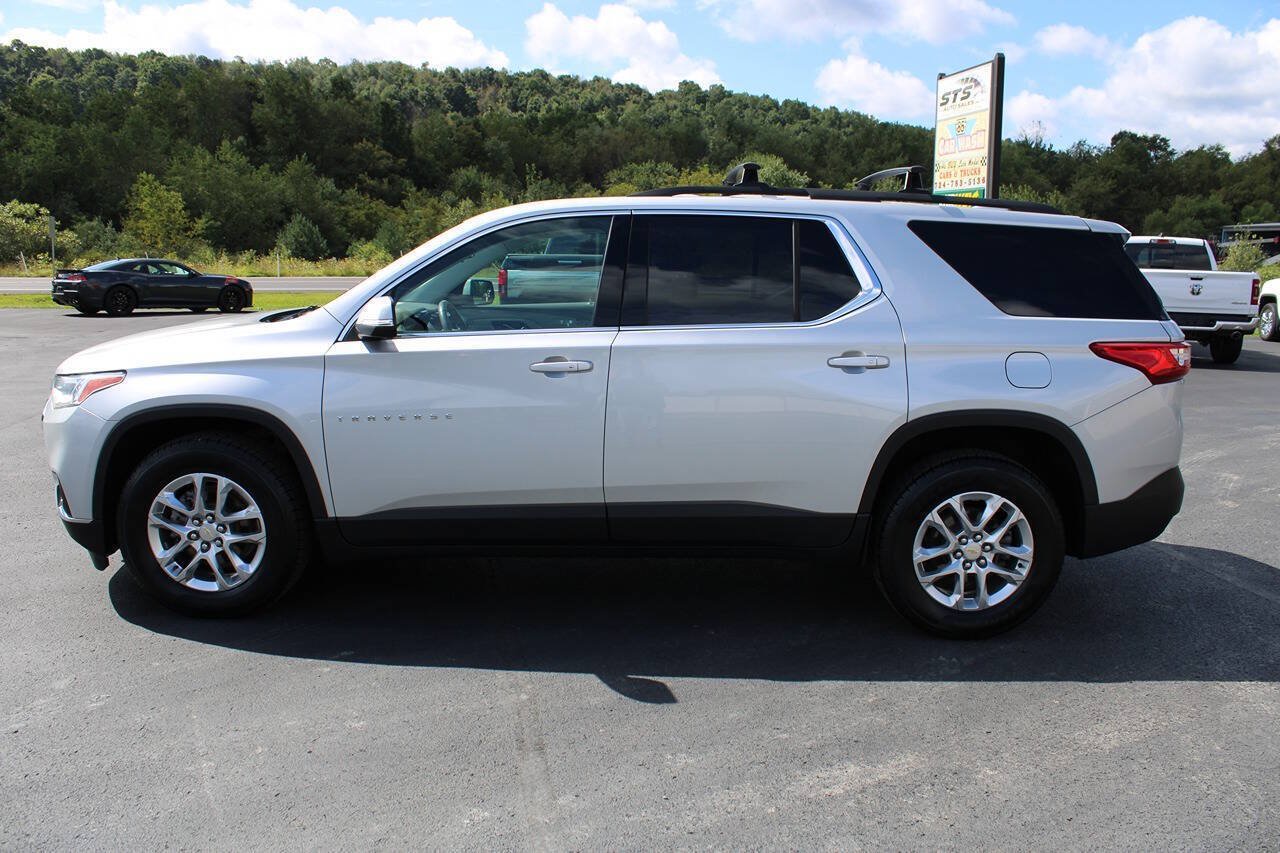 Used 2021 Chevrolet Traverse LT AWD/4WD image 2