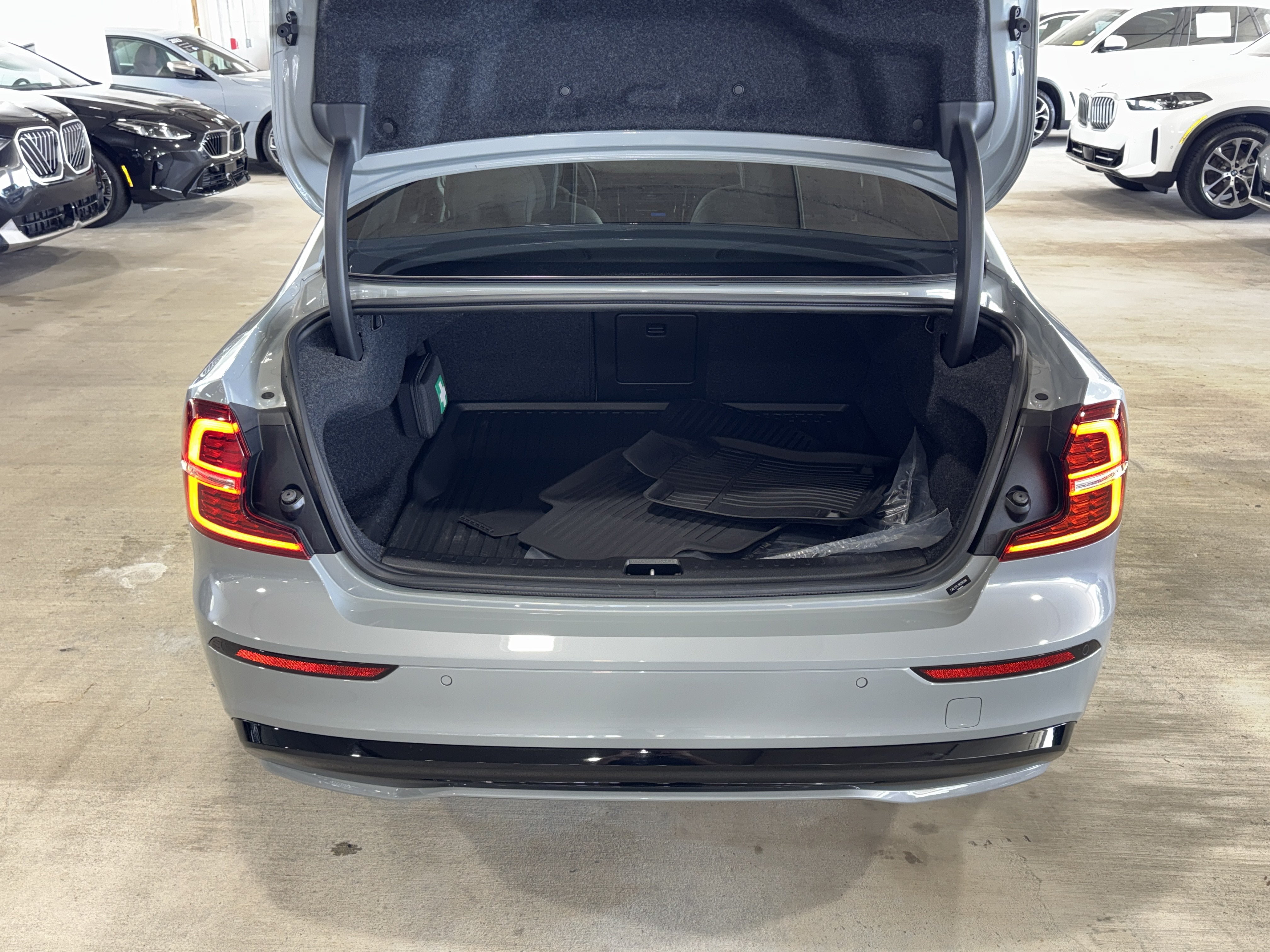 Used 2024 Volvo S60 B5 Plus w/ Climate Package FWD image 13