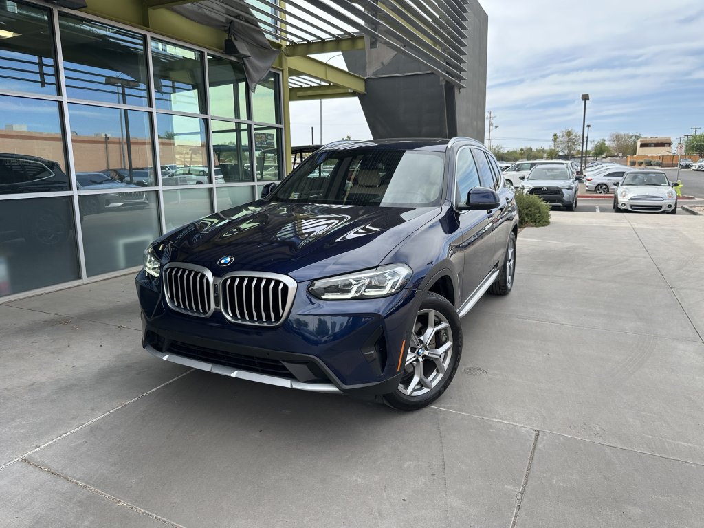 Used 2024 BMW X3 xDrive30i w/ Premium Package AWD/4WD image 2