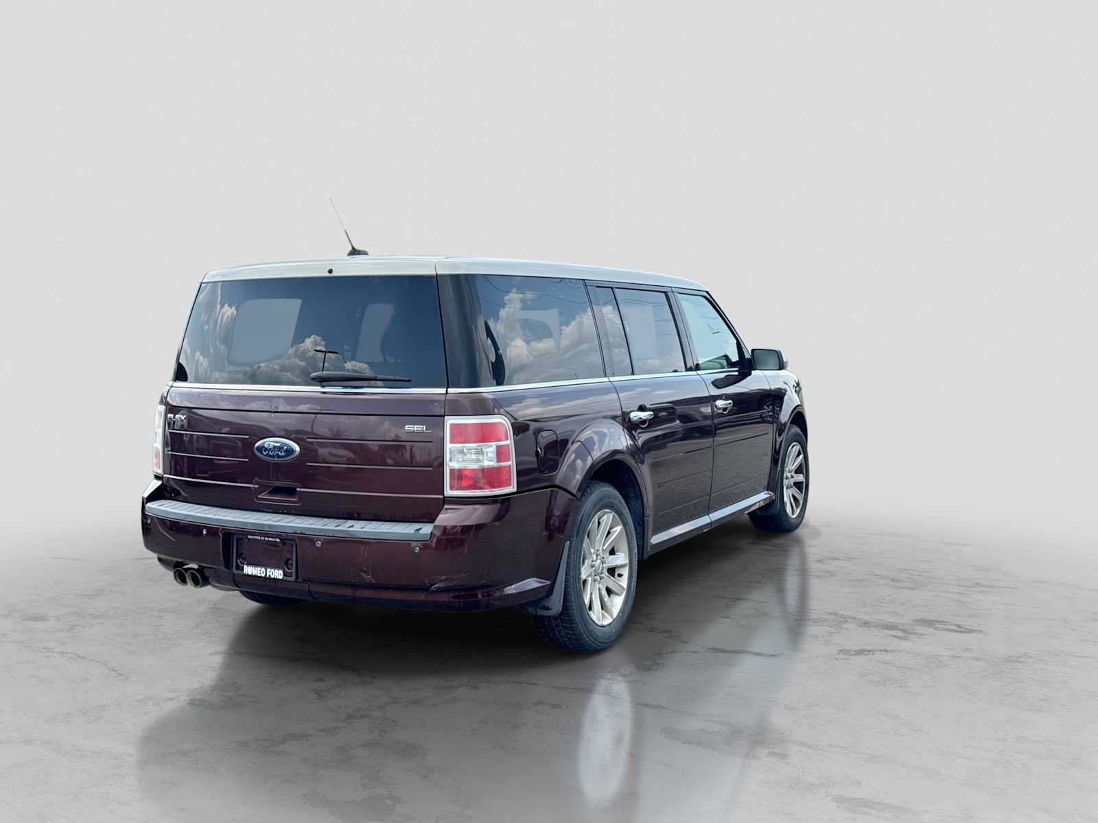 Used 2010 Ford Flex SEL FWD image 5