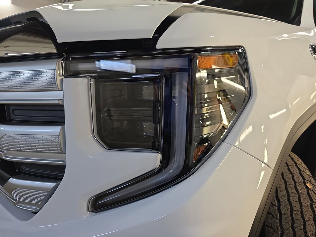 New 2026 GMC Sierra 1500 SLE w/ Preferred Package AWD/4WD image 29