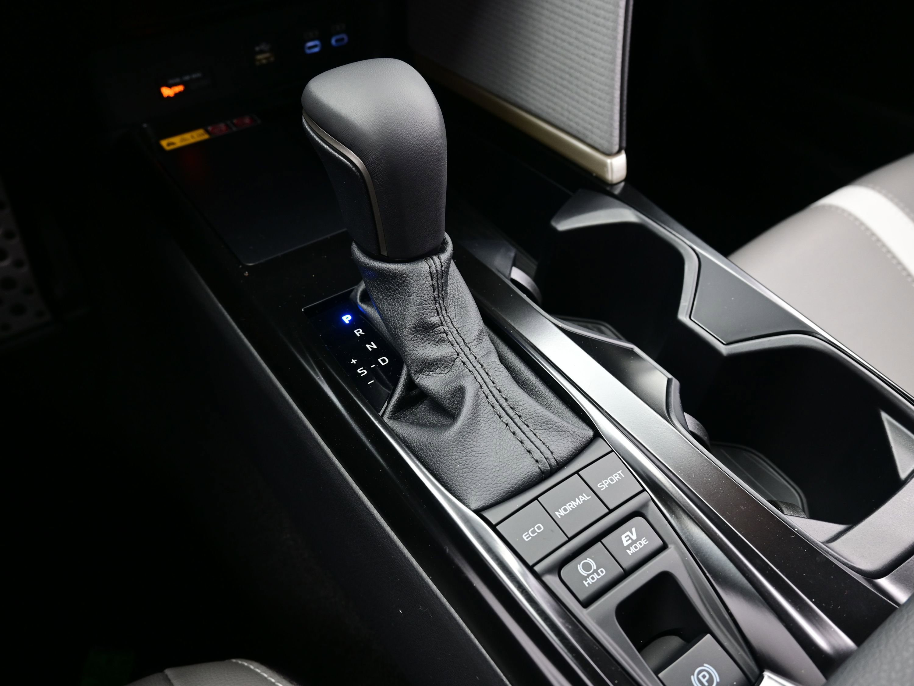 Used 2026 Toyota Camry SE image 21