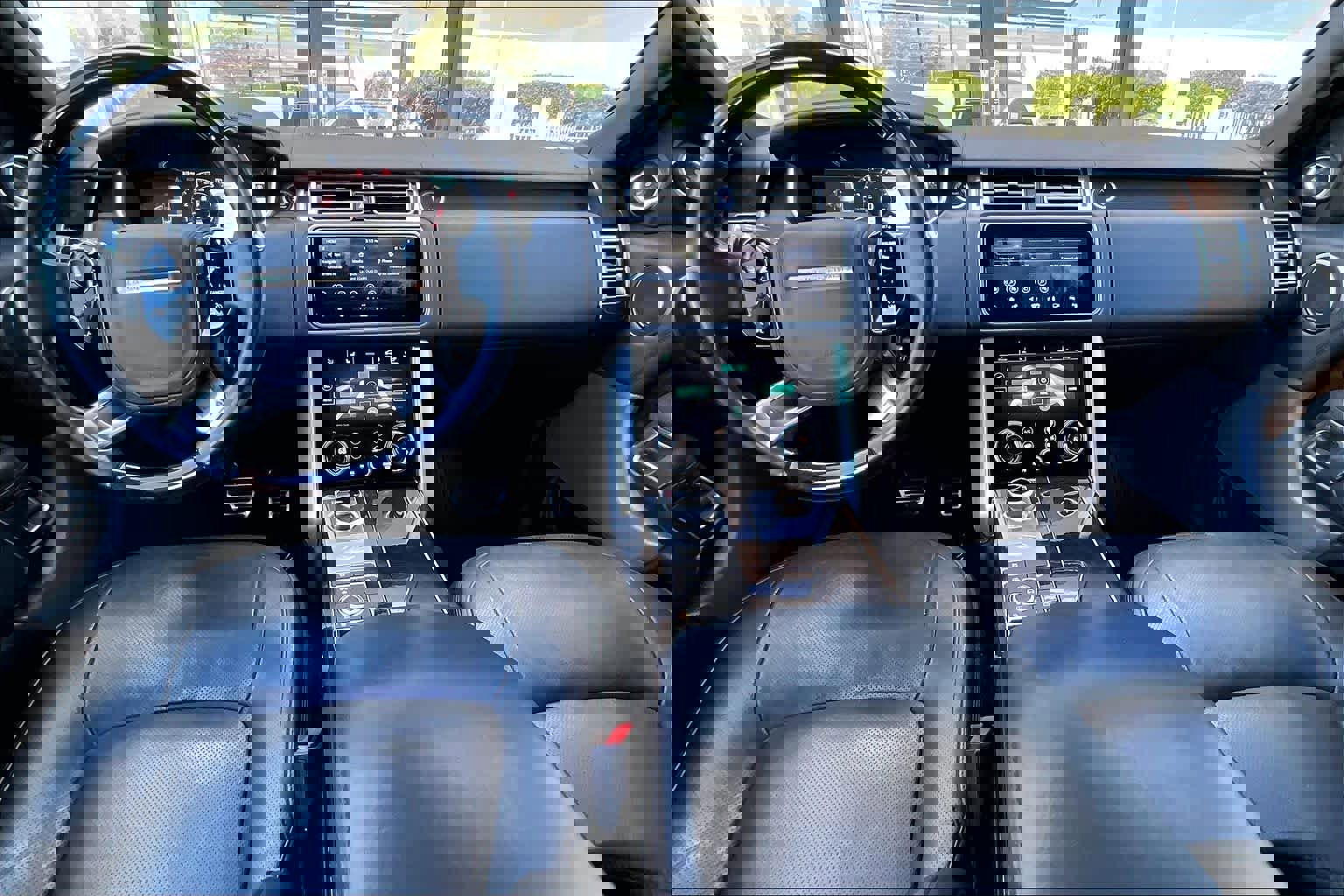 Used 2021 Land Rover Range Rover Westminster Edition image 15