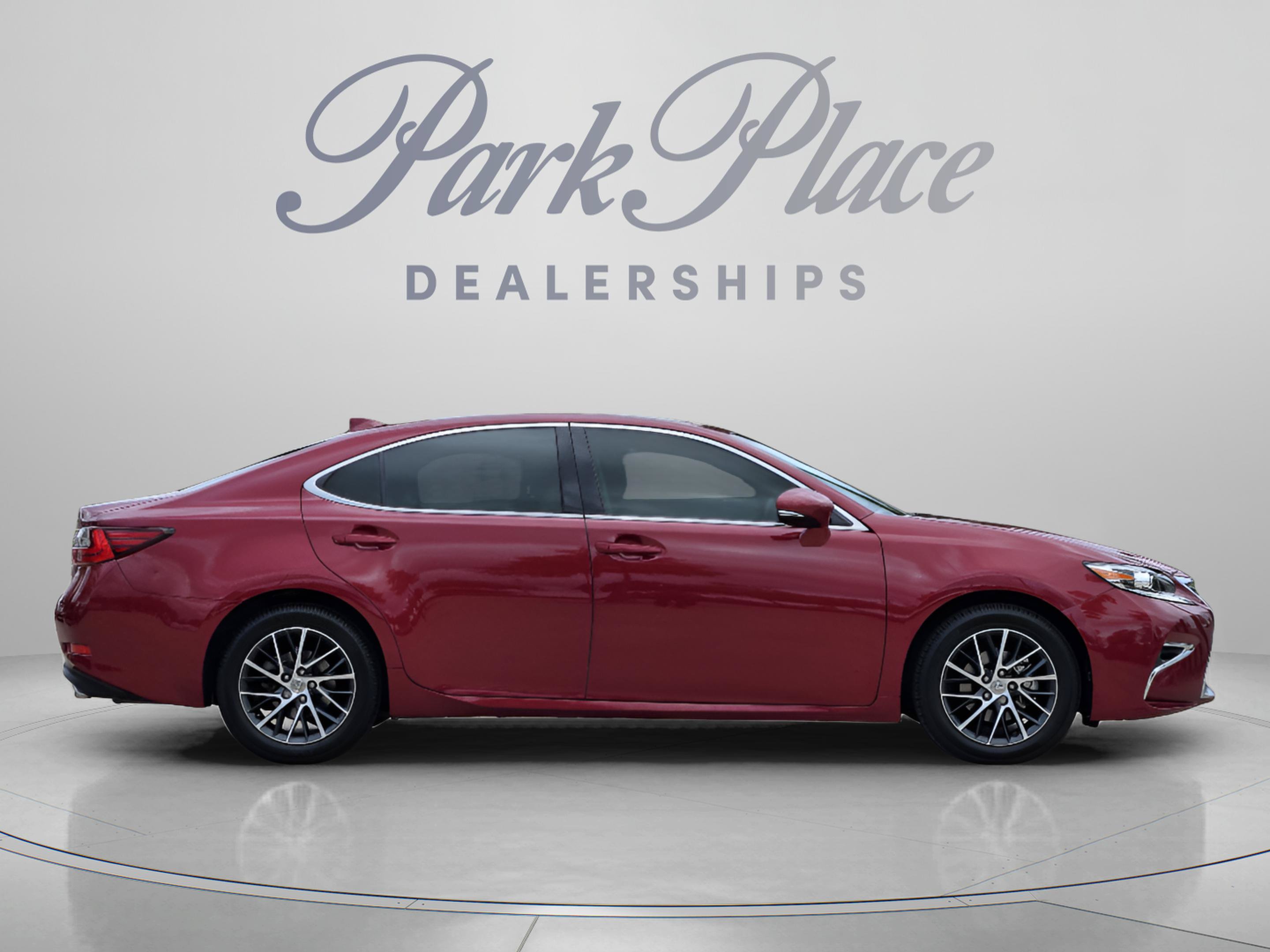 Used 2018 Lexus ES 350 w/ Luxury Package w/Wood Trim FWD image 6