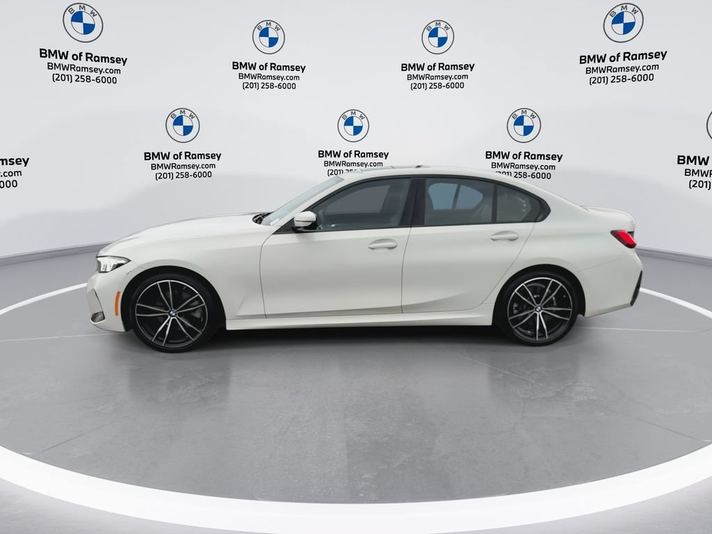 Used 2023 BMW 330i xDrive Sedan w/ M Sport Package AWD/4WD image 5
