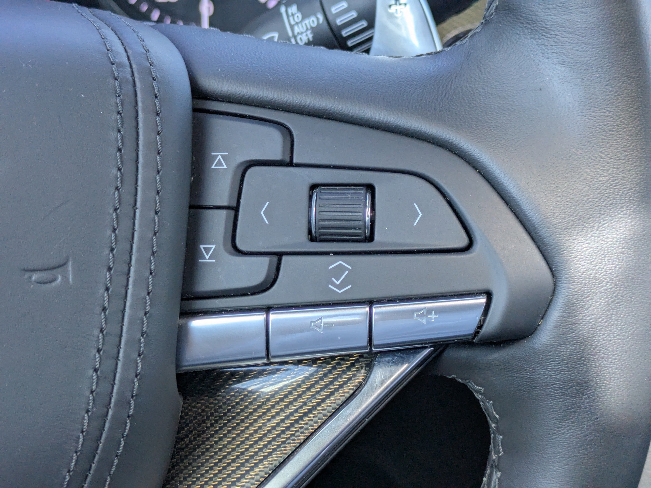 Certified 2023 Cadillac XT6 Sport w/ Platinum Package image 25