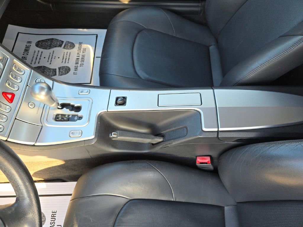 Used 2007 Chrysler Crossfire Limited image 19