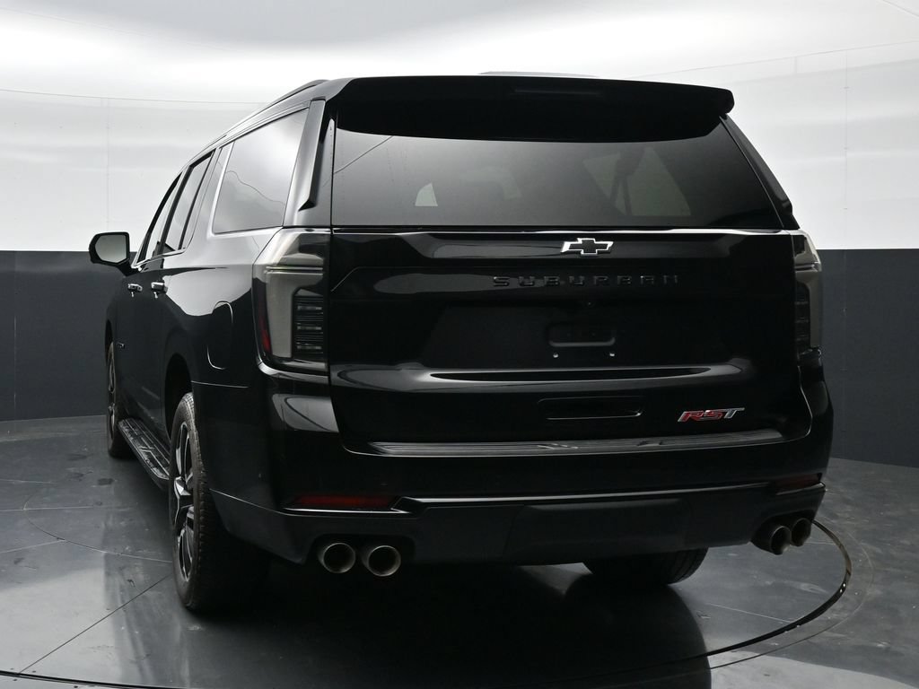 Used 2025 Chevrolet Suburban RST w/ Comfort Package AWD/4WD image 8