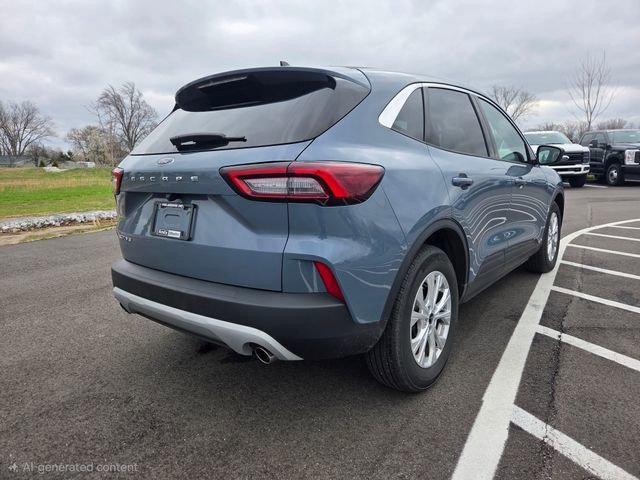 Used 2023 Ford Escape Active w/ Cold Weather Package FWD image 8