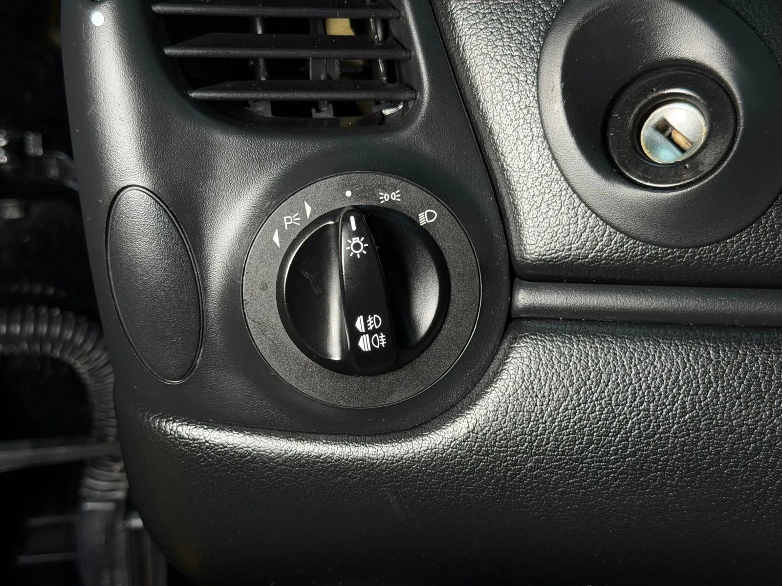 Used 2002 Porsche Boxster S RWD image 13