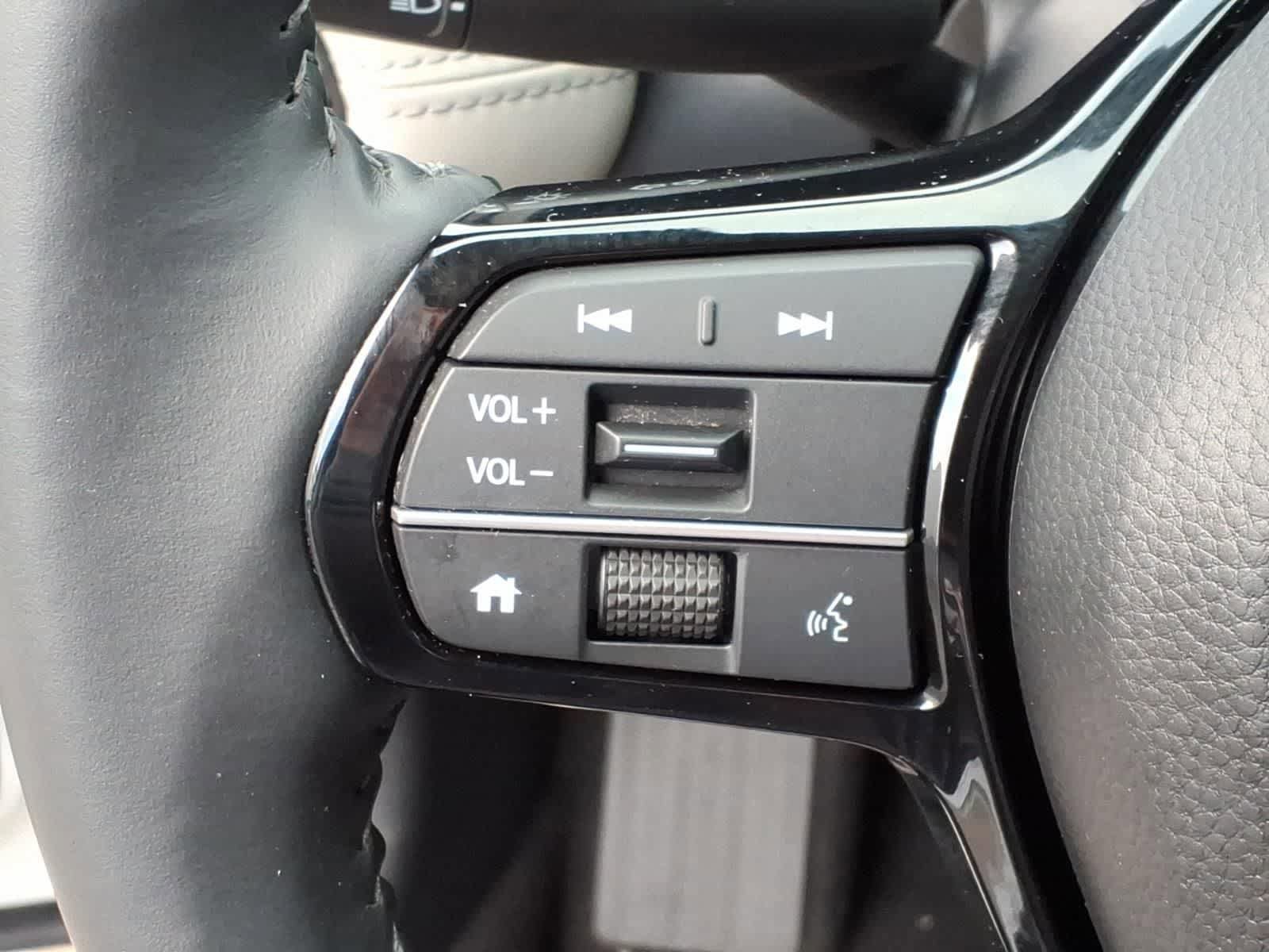 Used 2024 Honda HR-V EX-L image 17