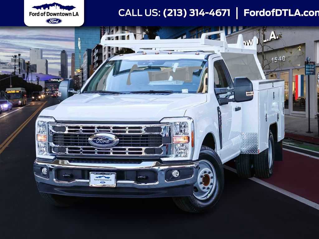 New 2026 Ford F350 XL w/ XL Chrome Package image 1