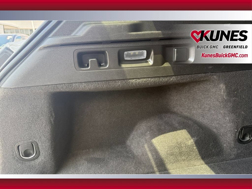 Used 2024 Buick Envision Preferred AWD/4WD image 33