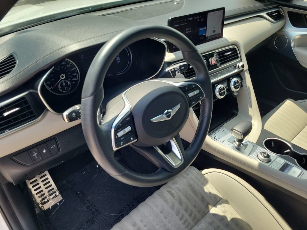 Used 2023 Genesis G70 2.0T w/ Sport Prestige Package RWD image 18