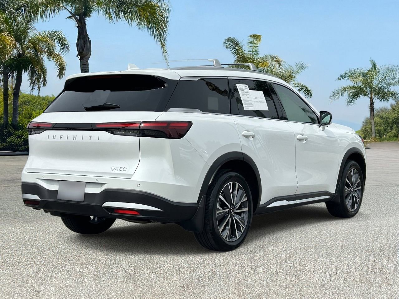 Certified 2026 INFINITI QX60 Luxe w/ Cargo Package FWD image 4
