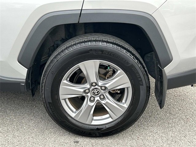 Used 2022 Toyota RAV4 XLE image 13