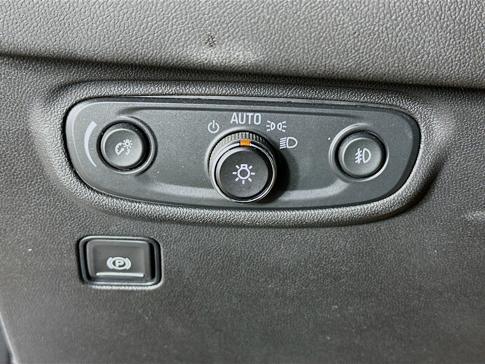 Used 2021 GMC Terrain SLT w/ LPO, Floor Liner Package FWD image 17