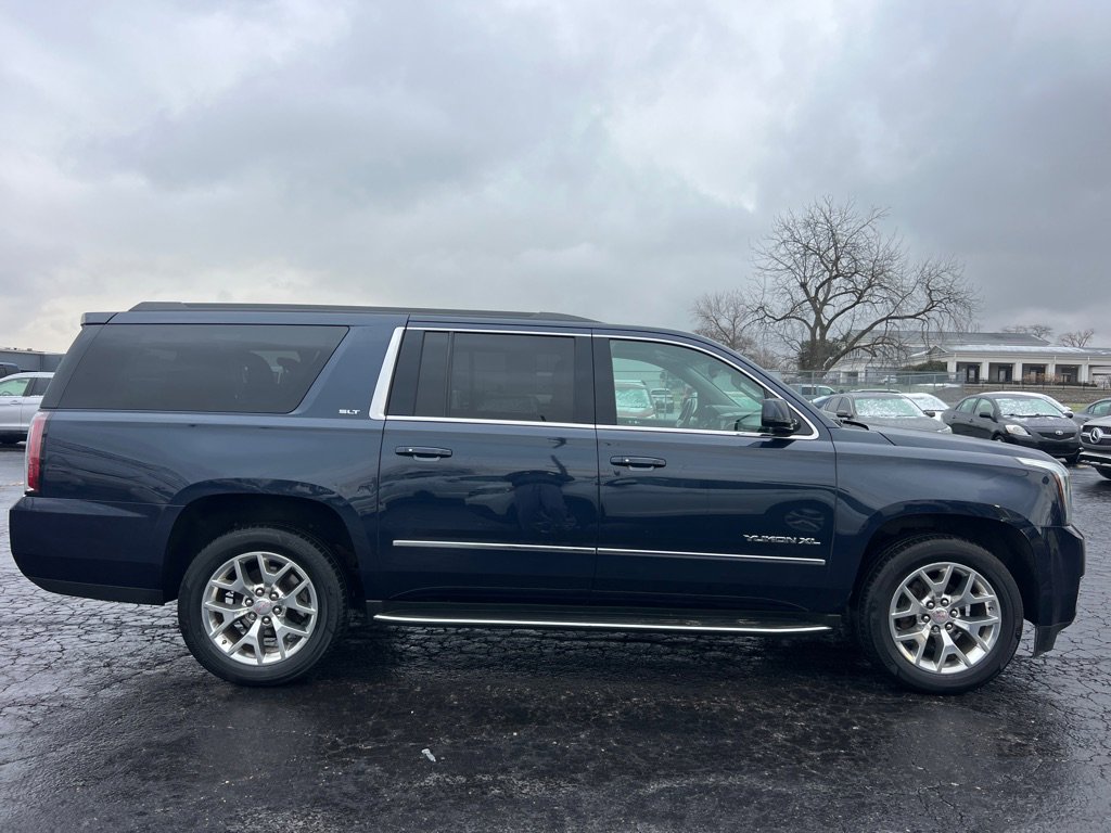 Used 2017 GMC Yukon XL SLT w/ Open Road Package image 8