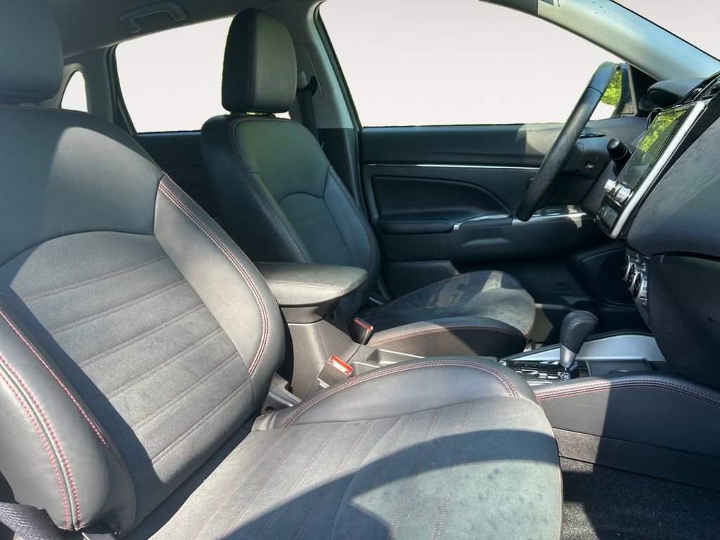 Used 2022 Mitsubishi Outlander Sport FWD image 15