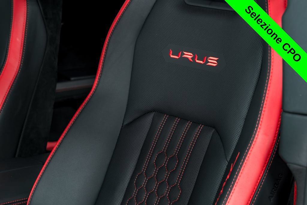 Used 2023 Lamborghini Urus Performante AWD/4WD image 22
