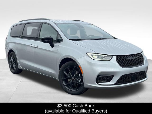 New 2026 Chrysler Pacifica Limited