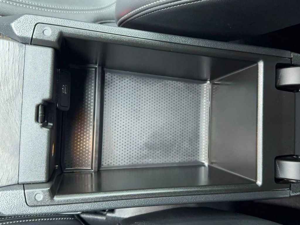 Used 2024 BMW 430i Convertible image 46