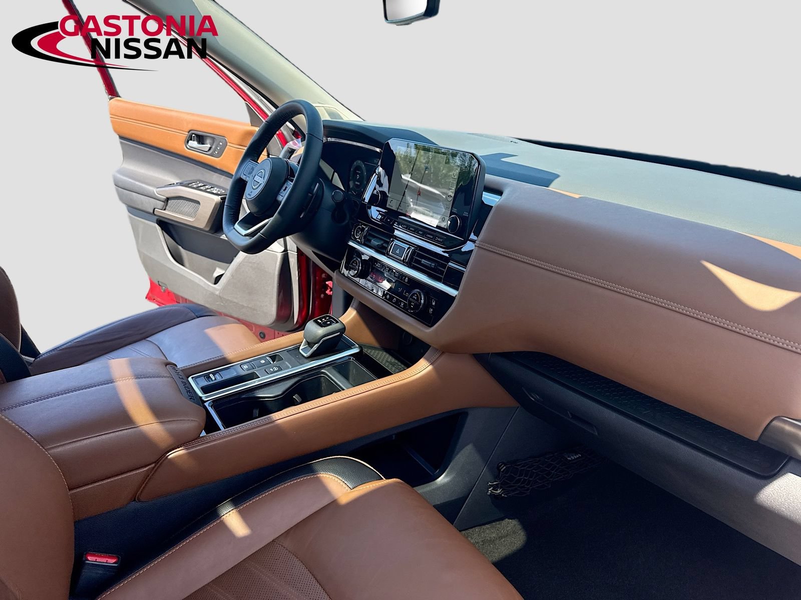 Used 2024 Nissan Pathfinder Platinum w/ Cargo Package FWD image 38