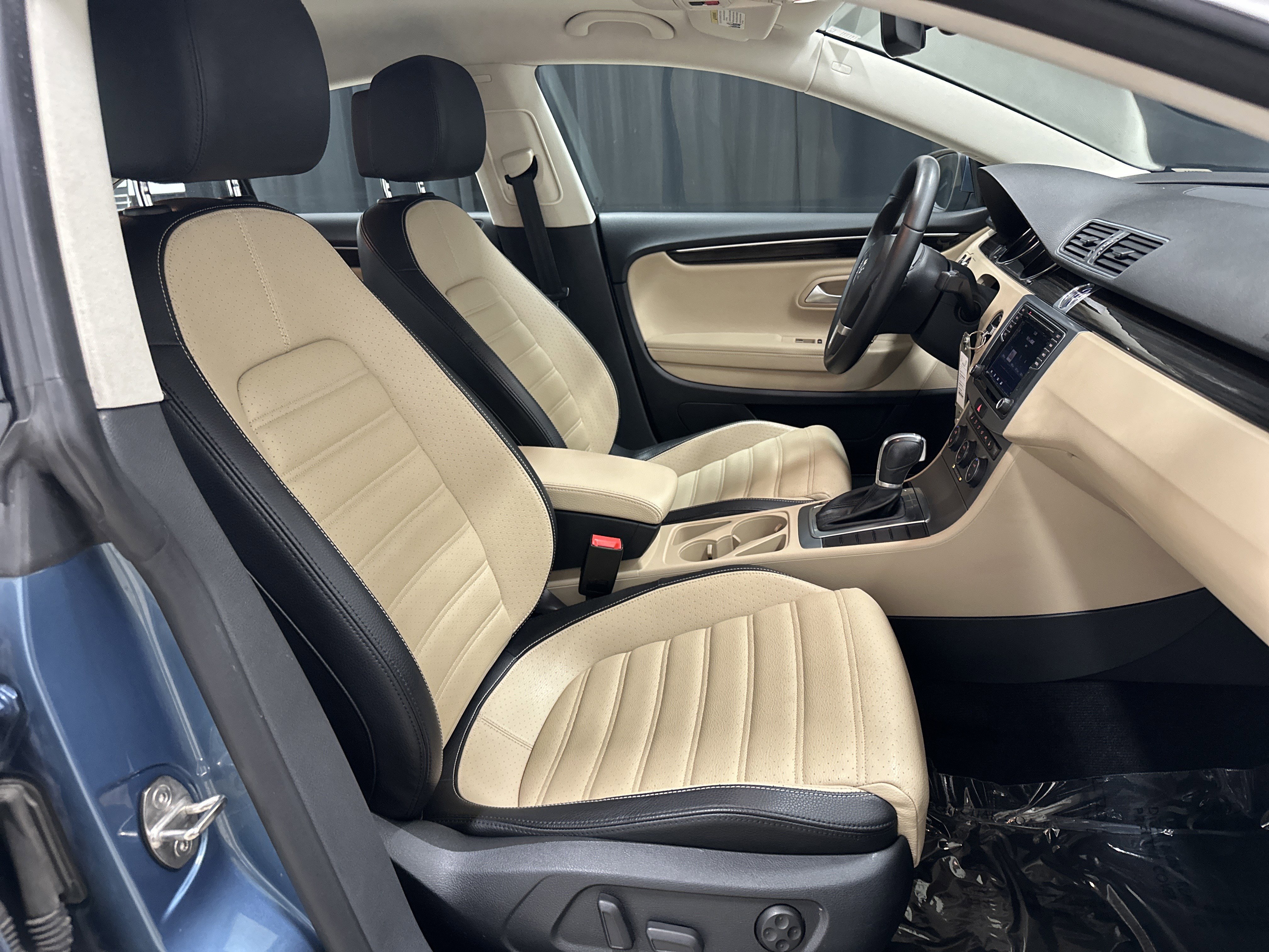 Used 2017 Volkswagen CC Sport image 33