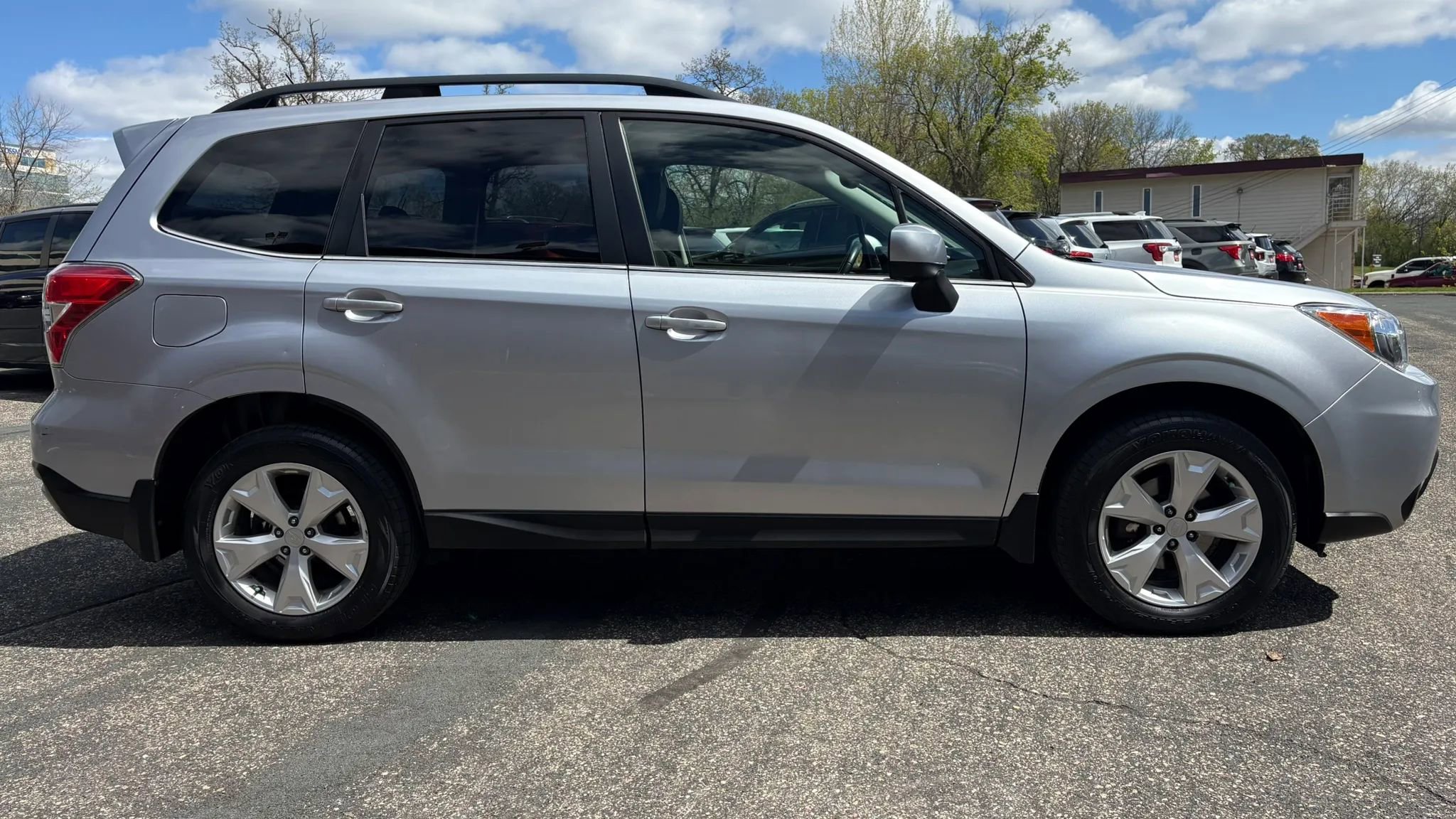 Used 2014 Subaru Forester 2.5i Limited AWD/4WD image 11