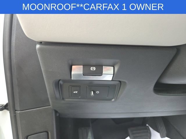 Used 2023 Land Rover Range Rover Evoque SE AWD/4WD image 26