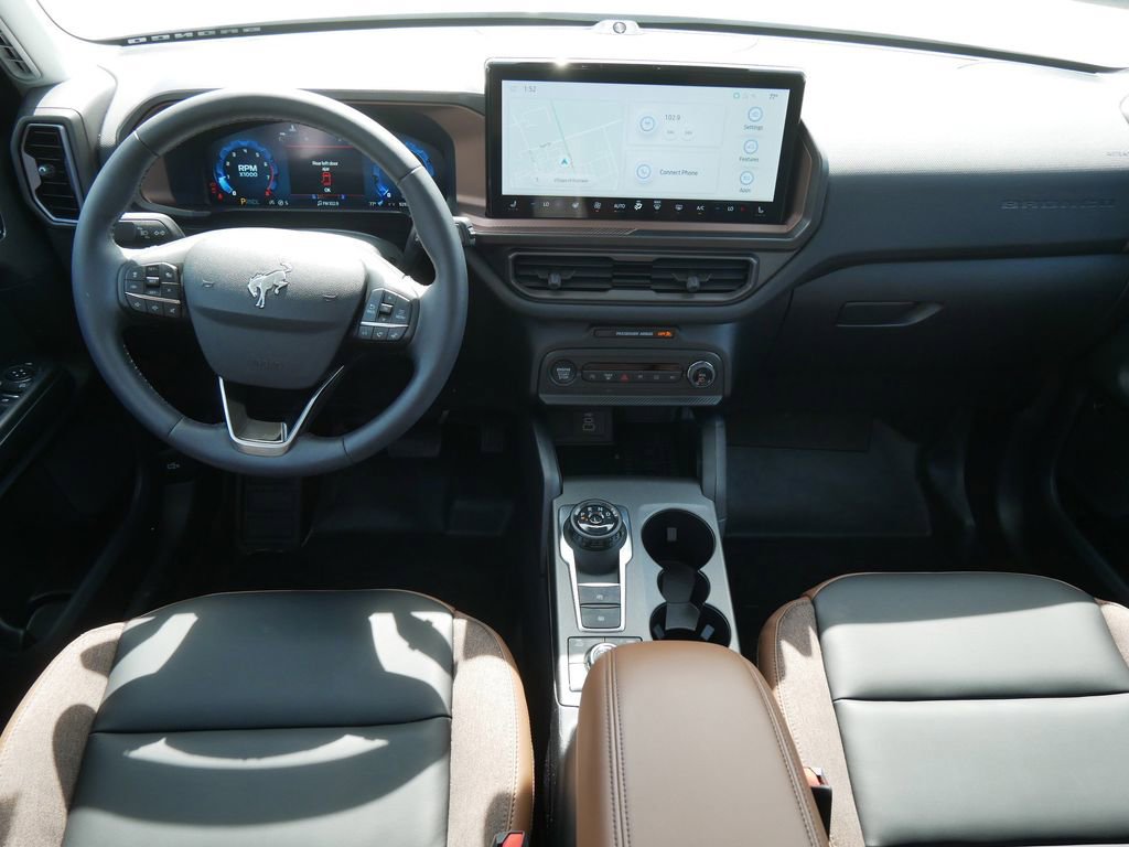 Used 2025 Ford Bronco Sport Outer Banks w/ Sasquatch Outer Banks Package image 15