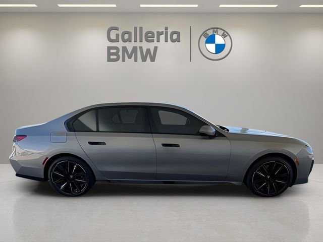 Used 2023 BMW 740i 740i w/ Executive Package image 4