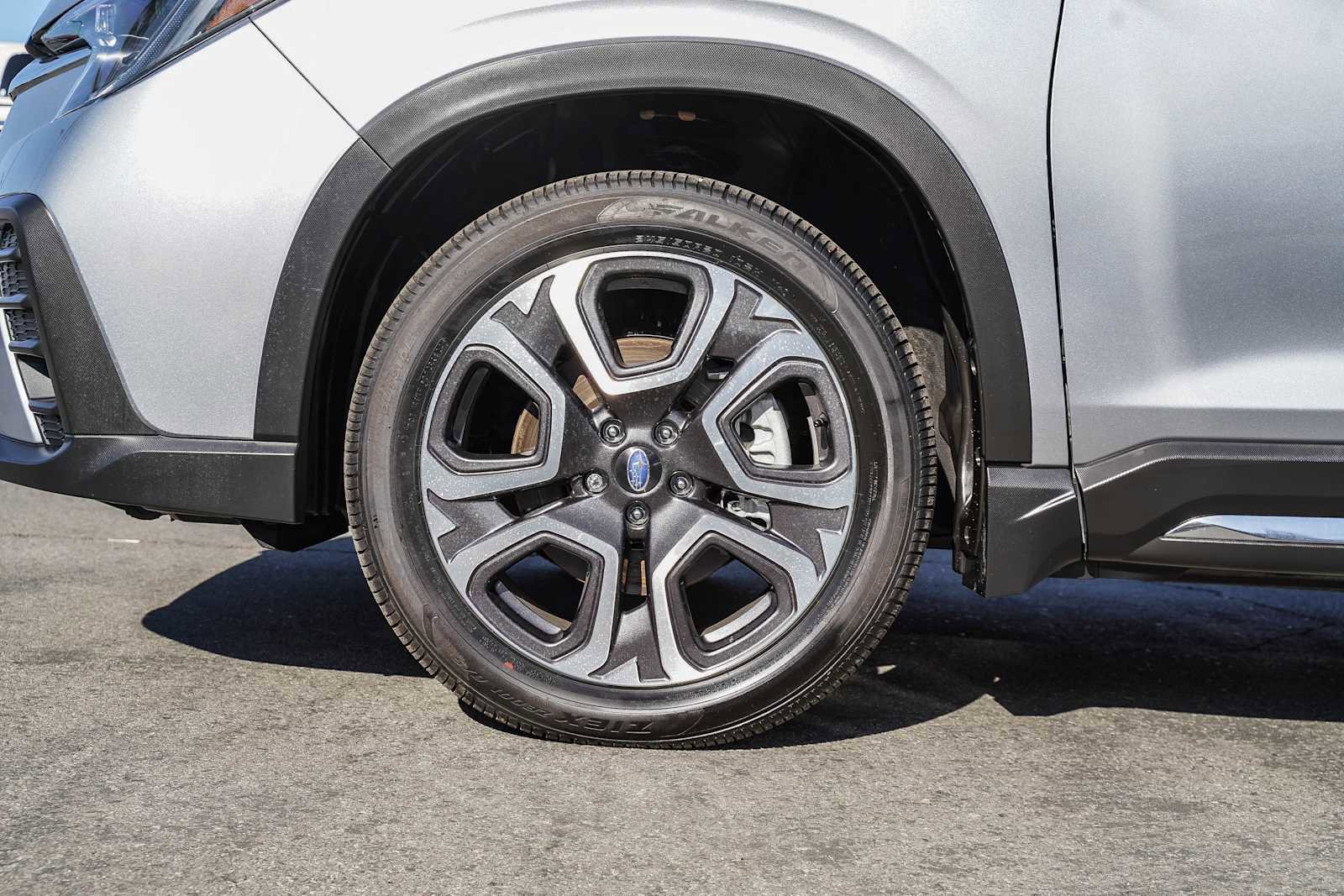 Used 2024 Subaru Ascent Touring image 9