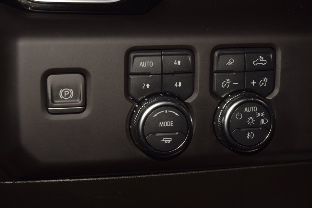 Used 2024 GMC Sierra 3500 Denali Ultimate AWD/4WD image 41