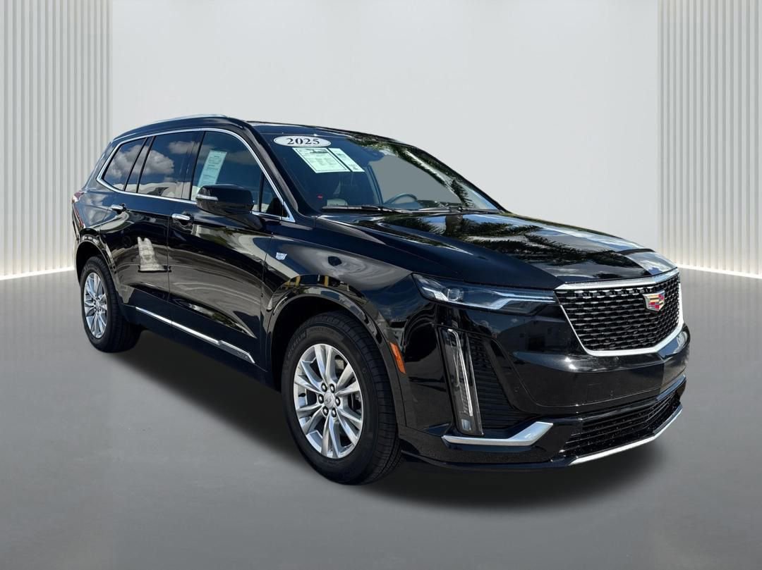 New 2025 Cadillac XT6 Luxury video 3