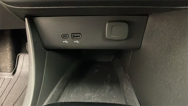 Certified 2024 Buick Encore GX Preferred w/ Comfort Package image 25