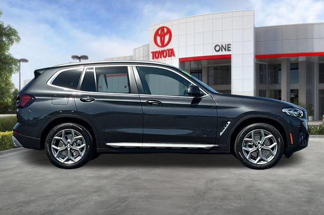 Used 2024 BMW X3 xDrive30i w/ Convenience Package AWD/4WD image 3