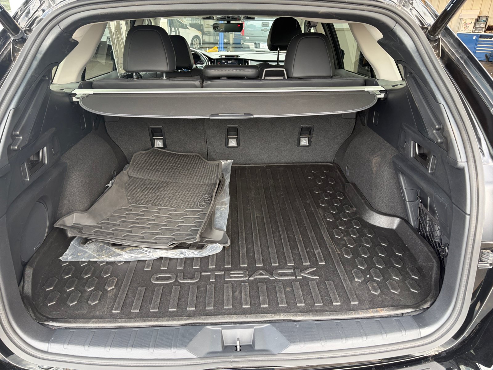 Used 2025 Subaru Outback Limited AWD/4WD image 28