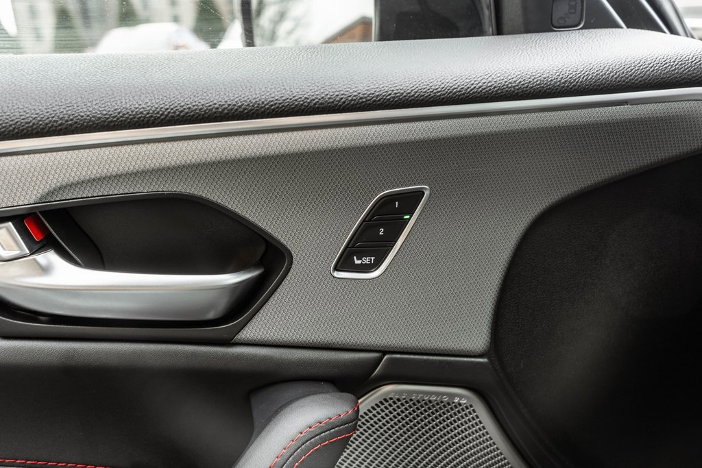 Used 2025 Acura TLX SH-AWD w/ A-SPEC Pkg image 17