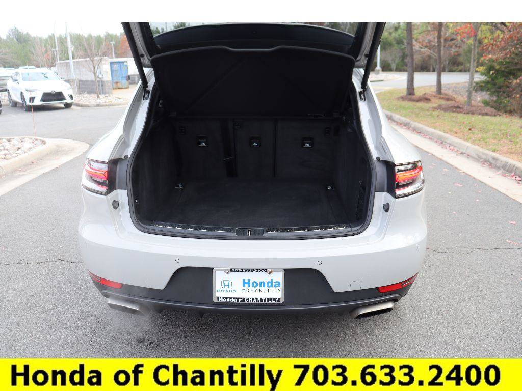 Used 2021 Porsche Macan image 28