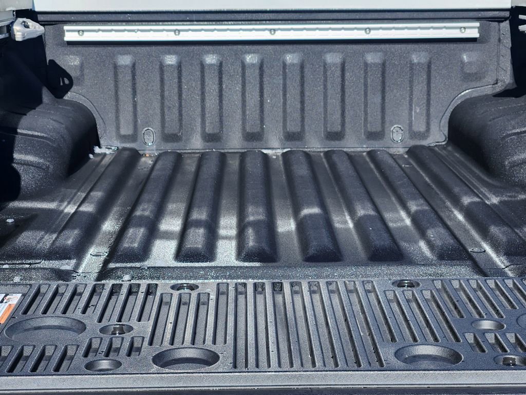 Used 2024 Nissan Frontier SV w/ SV Convenience Package image 20