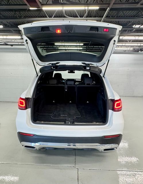 Used 2020 Mercedes-Benz GLC 300 4MATIC image 9